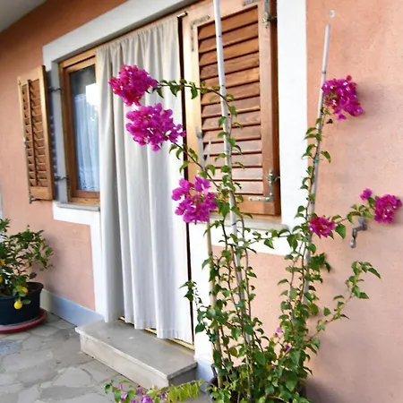 Apartment Peaceful With Bbq And Parking *